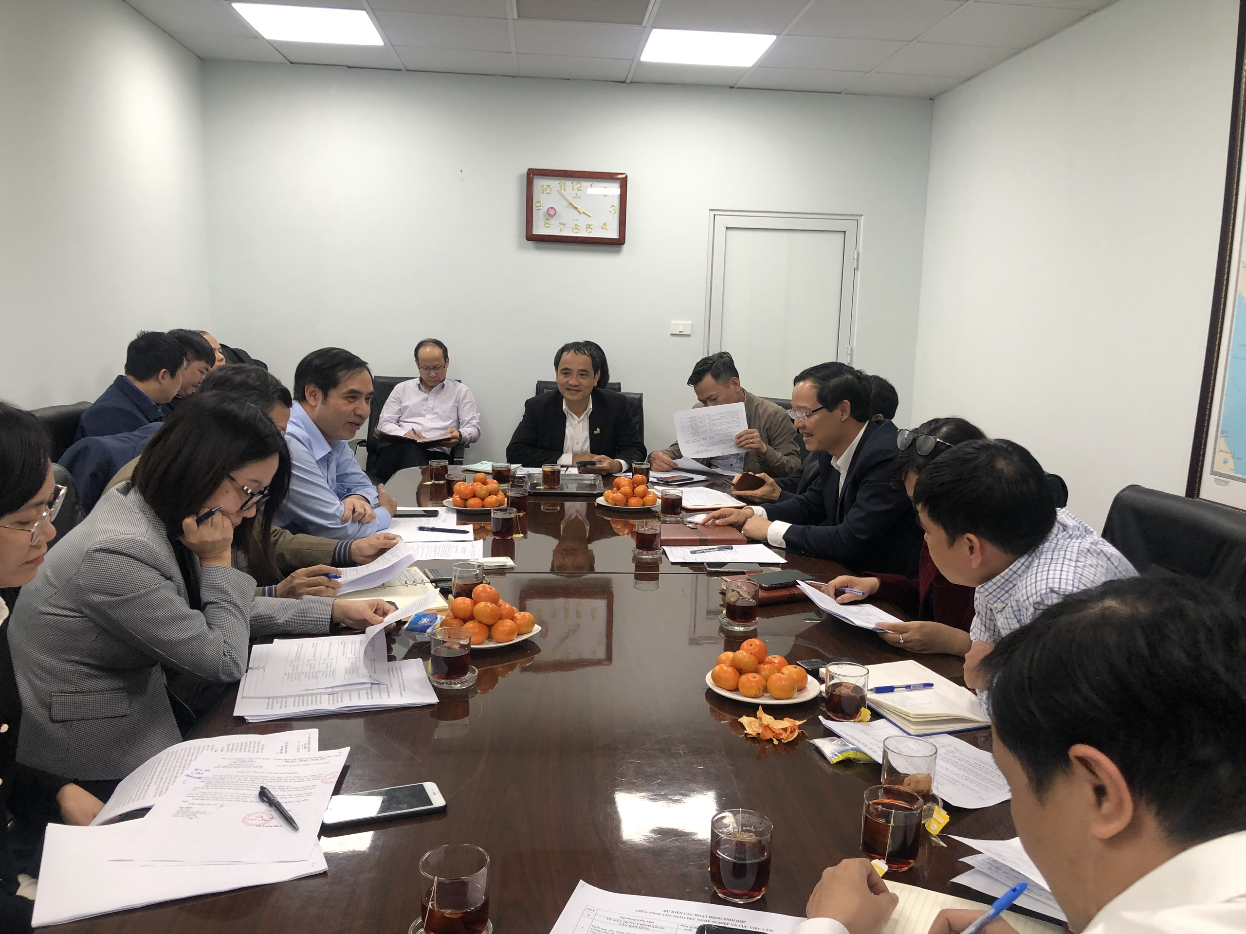 Để đào tạo giáo dục nghề nghiệp gắn kết với thị trường lao động và việc làm