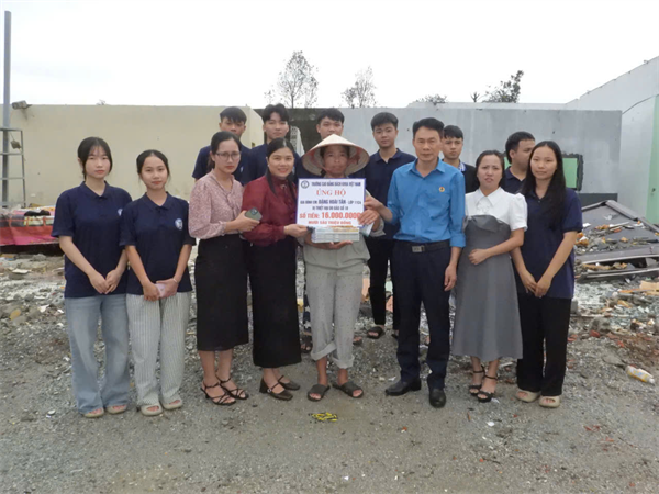 TRƯỜNG CAO ĐẲNG BÁCH KHOA VIỆT NAM HỖ TRỢ HỌC SINH, SINH VIÊN BỊ ẢNH HƯỞNG DO CƠN BÃO SỐ 10