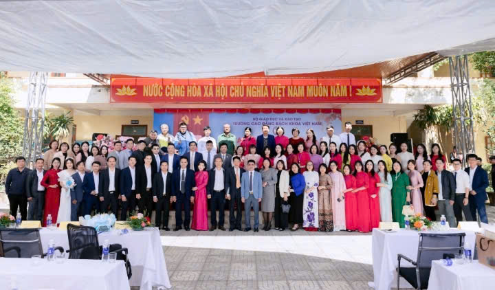 Nghề giáo – Nghề cống hiến thầm lặng