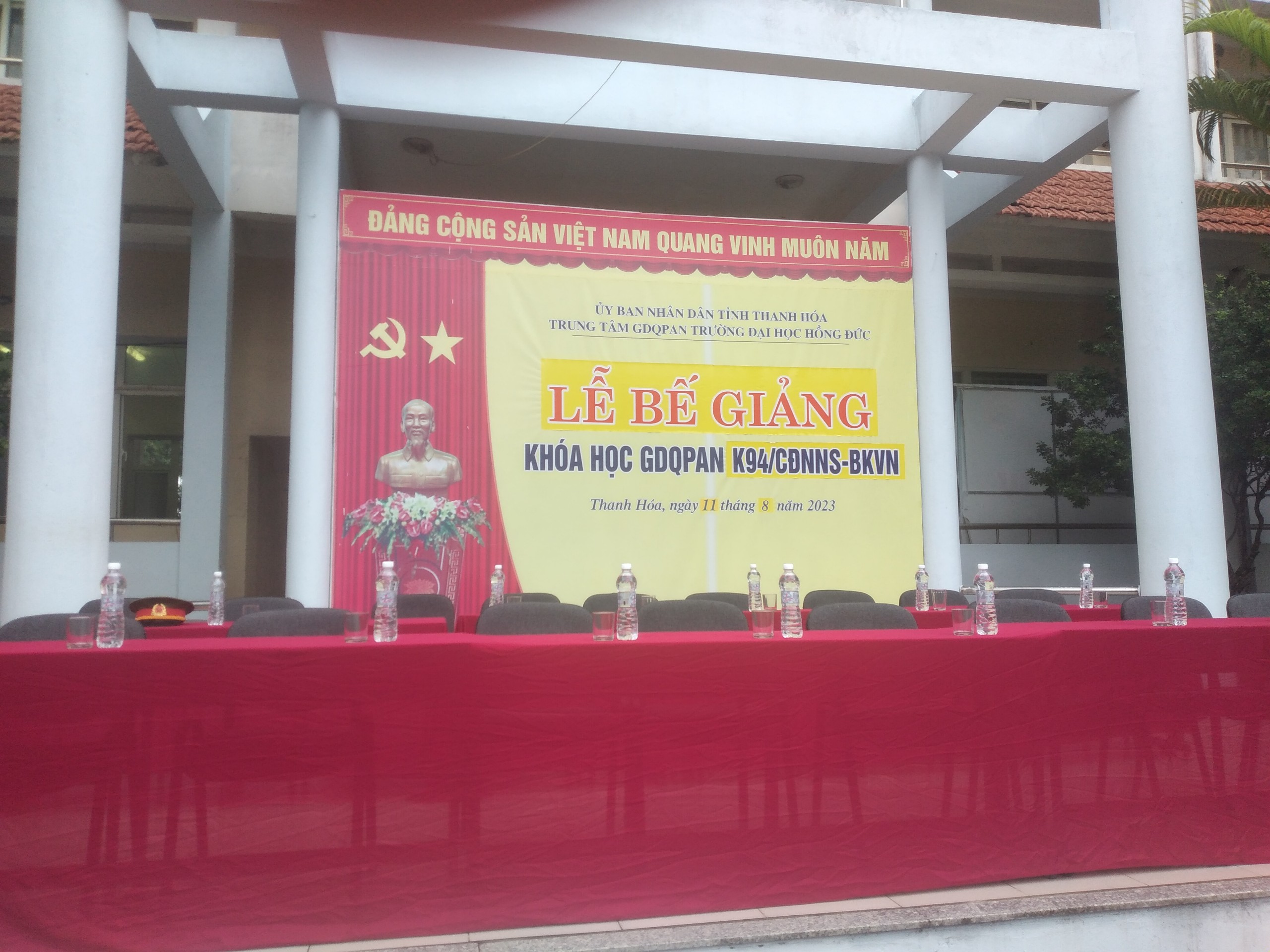 TRƯỜNG CĐBK VIỆT NAM TỔ CHỨC HỌC GDQP-AN CHO SINH VIÊN