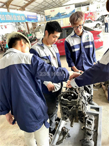 Học Công nghệ Kỹ thuật Ô tô có dễ xin việc không? Góc nhìn thực tế từ VCST