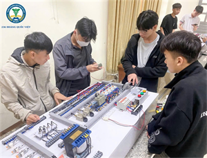 Điện công nghiệp - Ngành học “hot” ở Trường Cao đẳng Bách khoa Việt Nam (VCST)